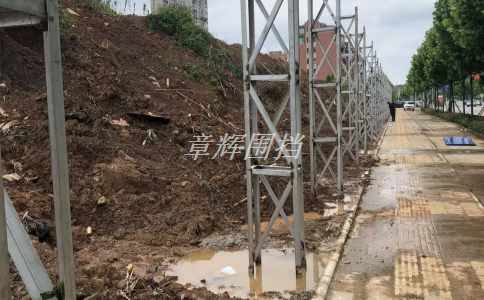 簡易圍擋需要進(jìn)行定期維護(hù)嗎？